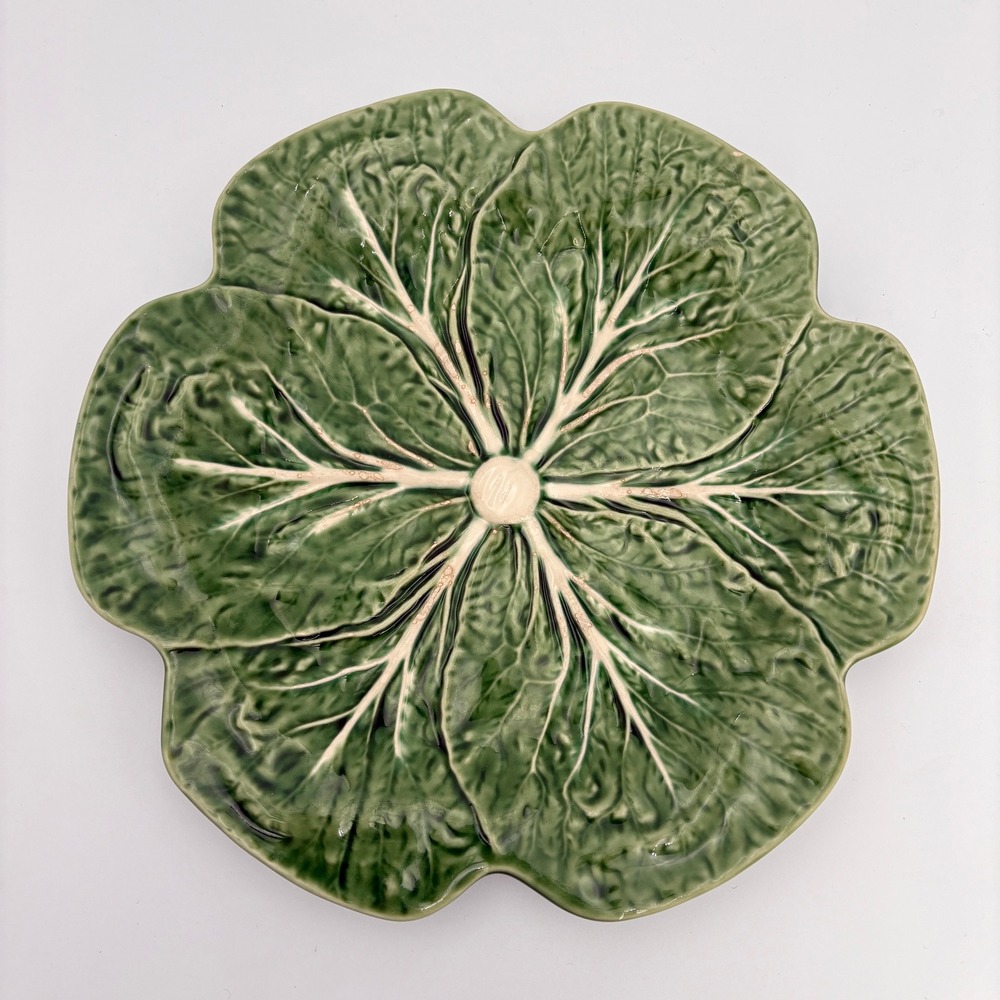 Bordallo Pinheiro Cabbage Leaf 10.5" Dinner Plate Majolica Green Crazing